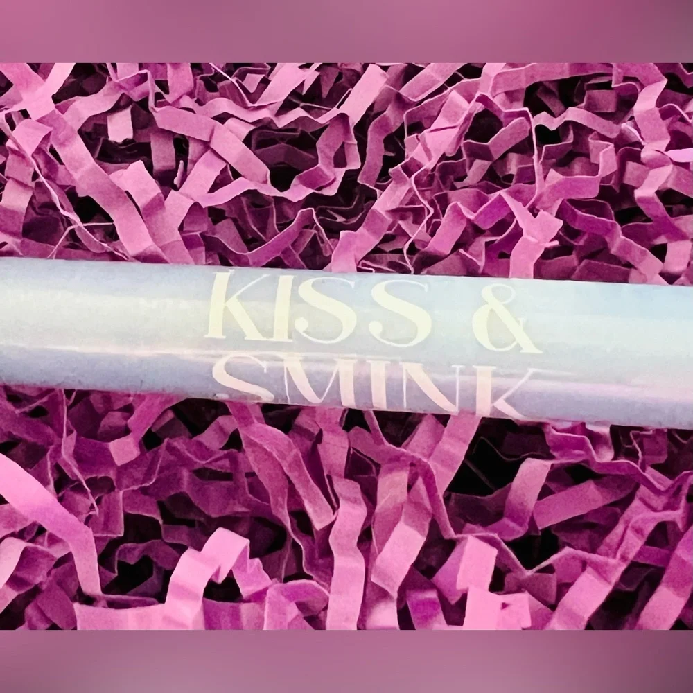 Kiss & Smink Lip Crayon Pen in Marietas